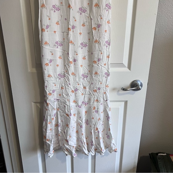 Princess Polly Floral White Maxi Dress - Picture 2 of 6